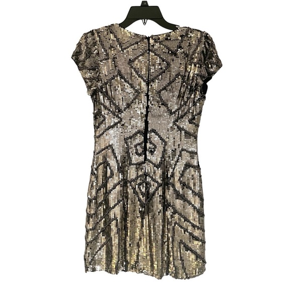 New PARKER NWOT Serena V-Neck Mini Sequins Beaded Geometric Silk Dress - Picture 2 of 4